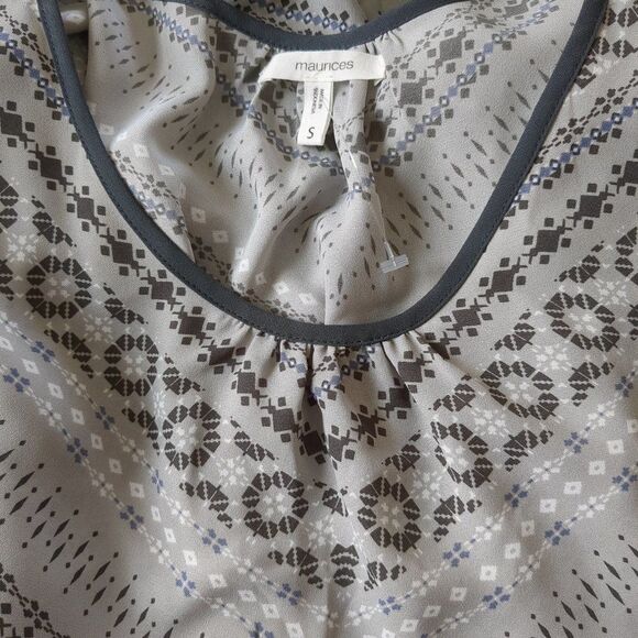MAURICES Grey and Blue Aztec Print Light Weight Cold Shoulder Blouse, Size S - Picture 5 of 8